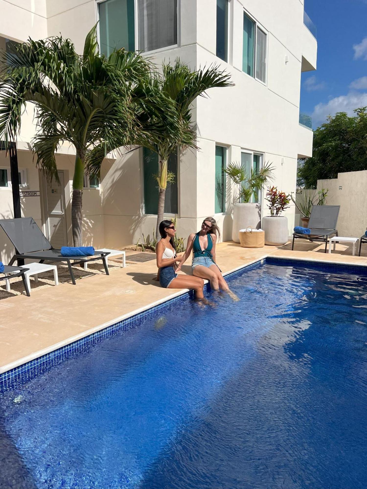 Azulea Isla Mujeres Hotel Buitenkant foto